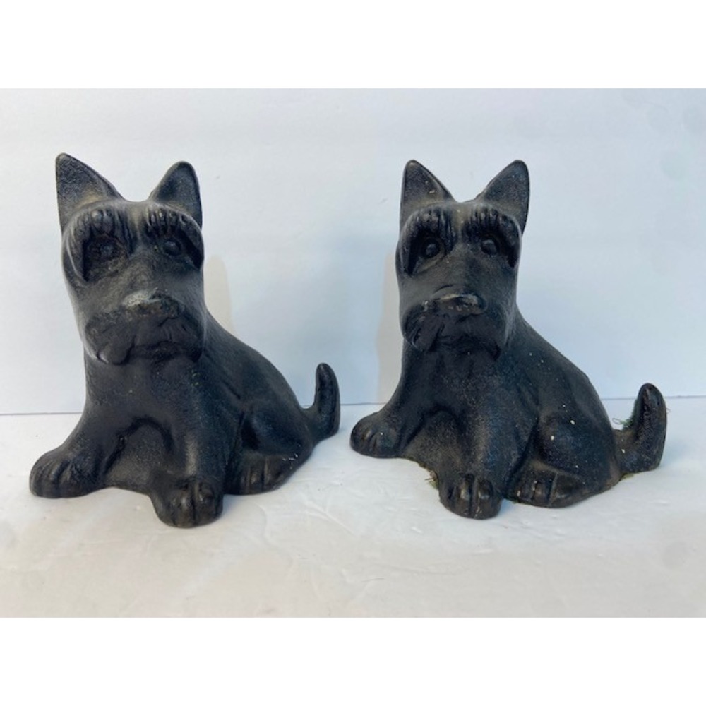 Vintage Cast Iron Scottie Dog Bookends Black Scottish Terrier Figurine Pair